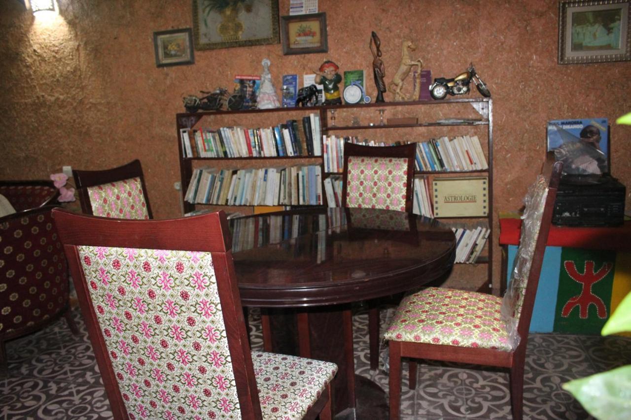 Riad Asrir Tiznit Buitenkant foto