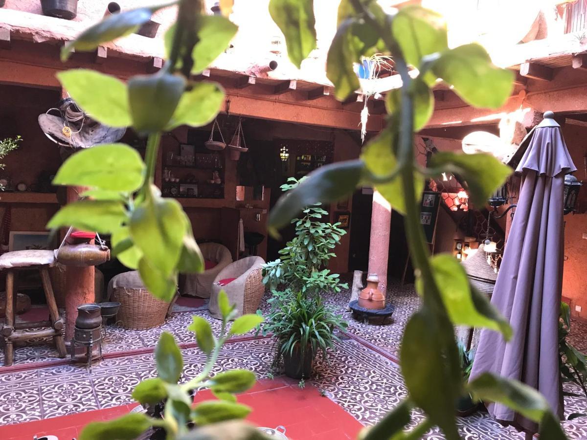 Riad Asrir Tiznit Buitenkant foto