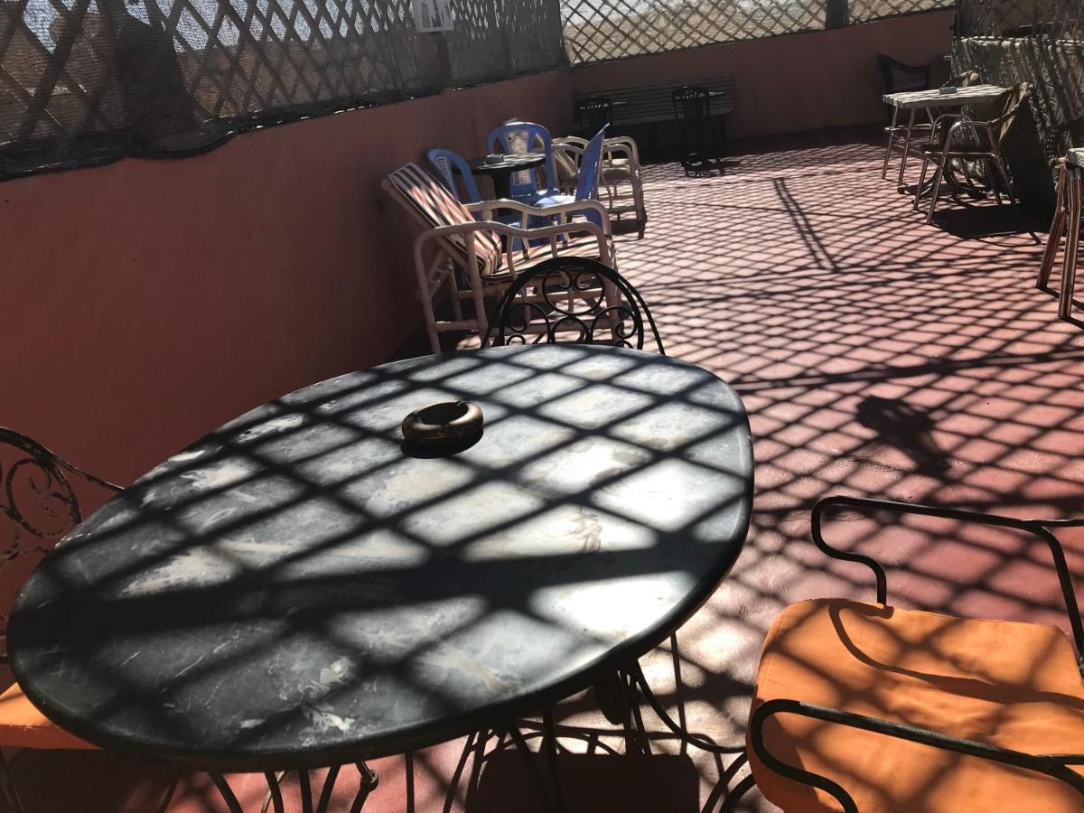 Riad Asrir Tiznit Buitenkant foto